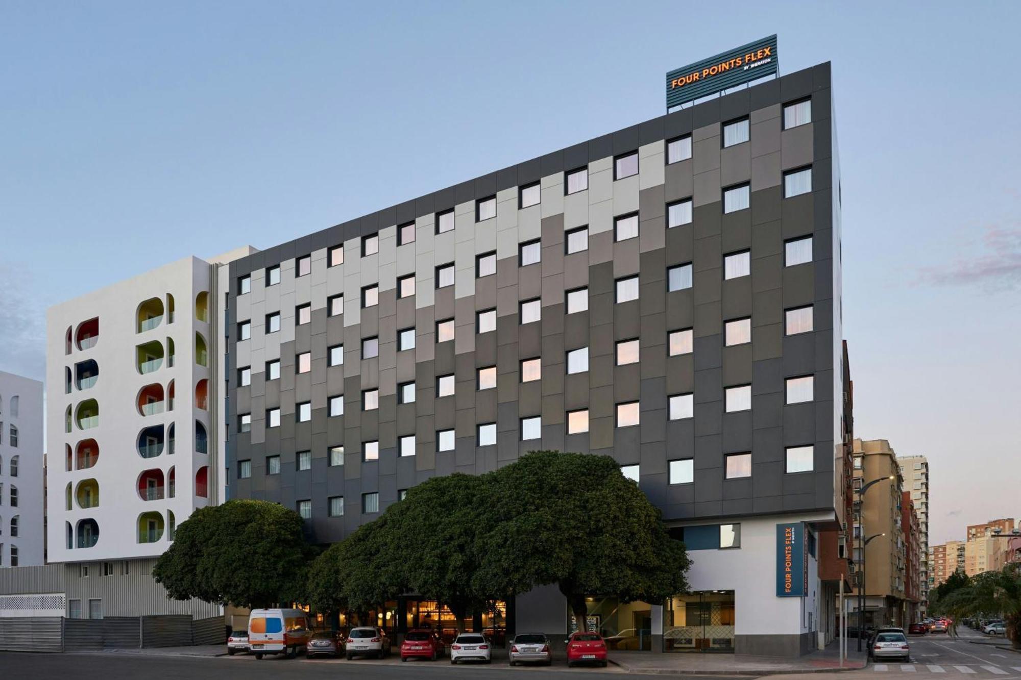 Four Points Flex By Sheraton Malaga Centre — Fotos 1